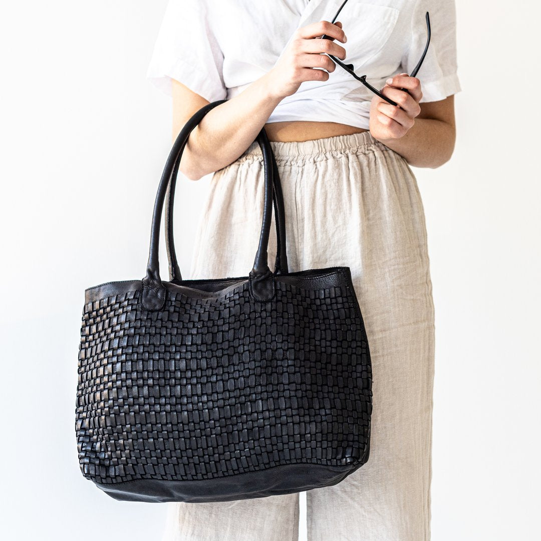 Juju and co on sale woven pouch bag