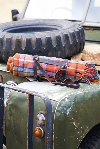 THE GRAMPIANS GOODS CO Leather Blanket Carrier