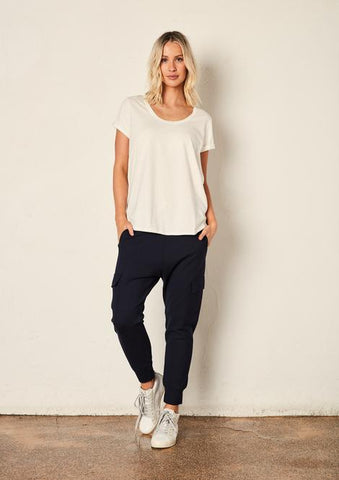 THE OTHERS The Staple Deep Relaxed Tee- White